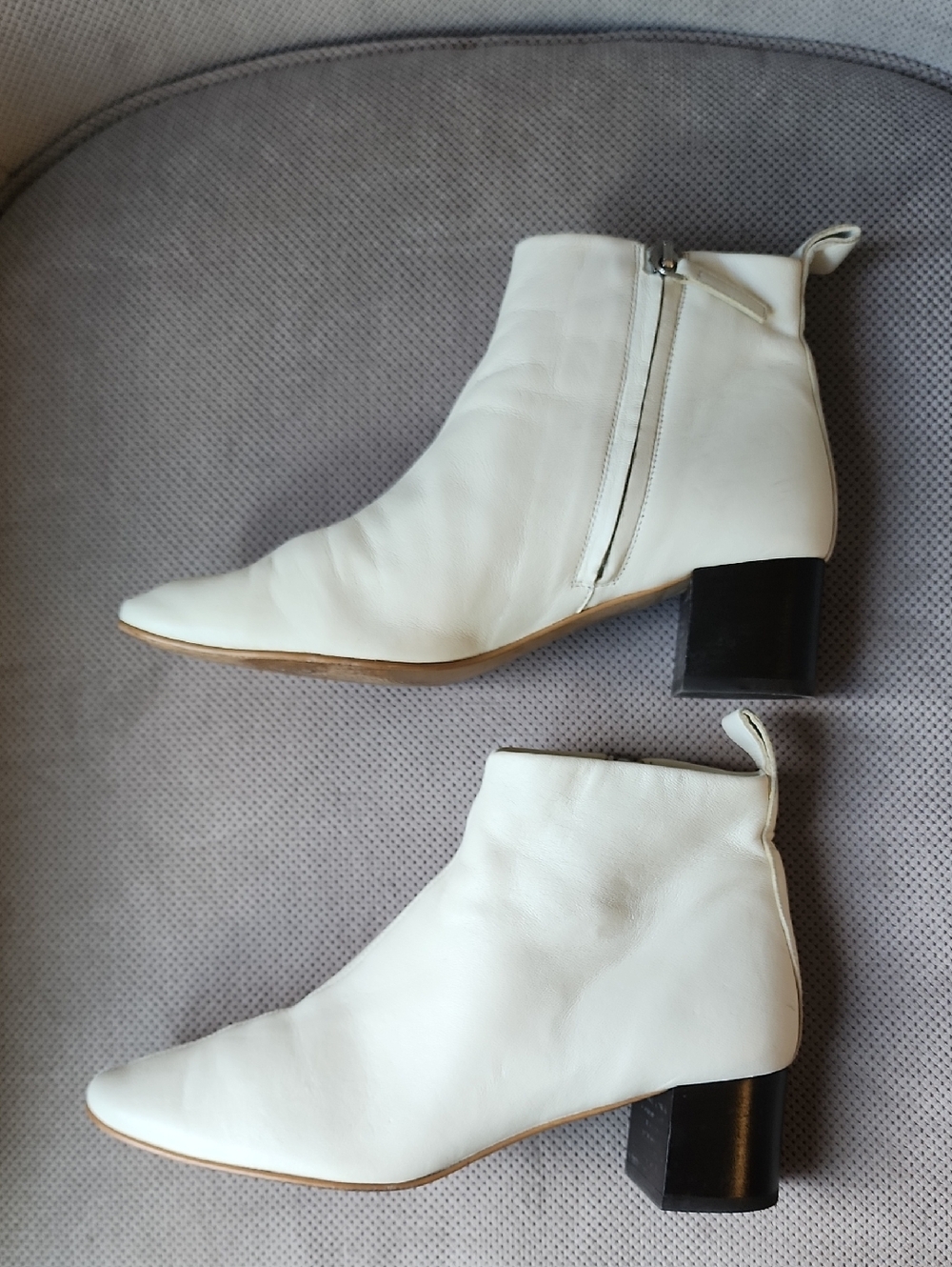 Everlane Day Glove Boot - Picture 4 of 8